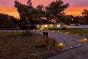 903 King St, Plant City, FL 33563 - Photo 1