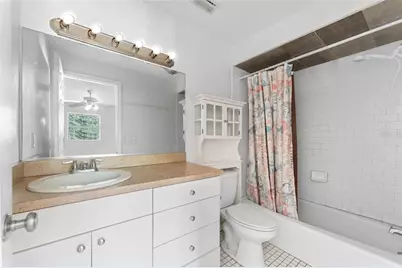 2418 N Links Avenue, Sarasota, FL 34234 - Photo 17