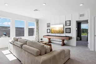 36165 Hillridge Trl, Zephyrhills, FL 33541 - Photo 17