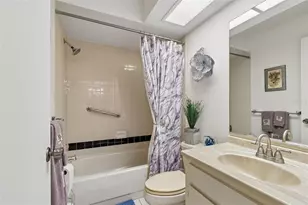 2231 Lark Cir E, Palm Harbor, FL 34684 - Photo 27