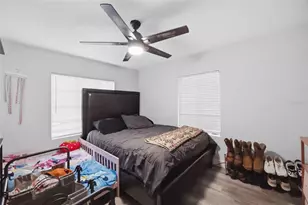 907 Center St, Plant City, FL 33563 - Photo 13