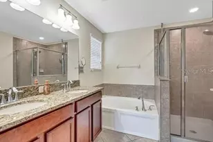 1966 Hawks View Dr, Ruskin, FL 33570 - Photo 13