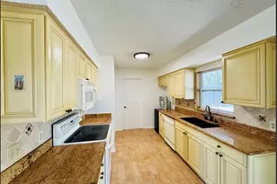 7423 Mohawk Trail, Spring Hill, FL 34606 - Photo 17