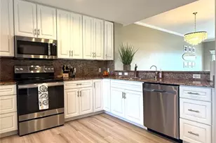 423 150th Ave, Madeira Beach, FL 33708 - Photo 5