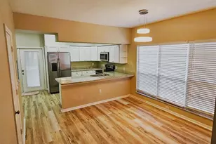 2700 Penzance St, Palm Harbor, FL 34684 - Photo 9