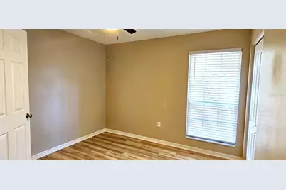 2700 Penzance Street, Palm Harbor, FL 34684 - Photo 23