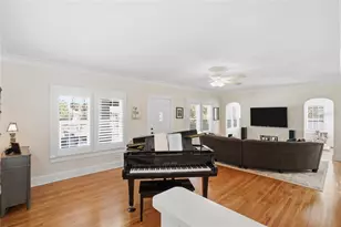 126 22nd Ave NE, Saint Petersburg, FL 33704 - Photo 13