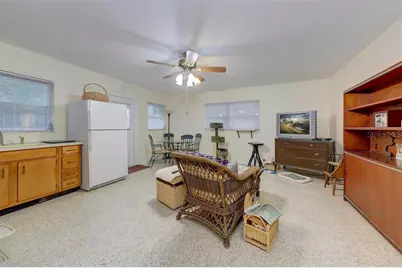 473 Lewis Boulevard SE, Saint Petersburg, FL 33705 - Photo 17