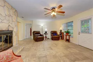 473 Lewis Blvd SE, Saint Petersburg, FL 33705 - Photo 13