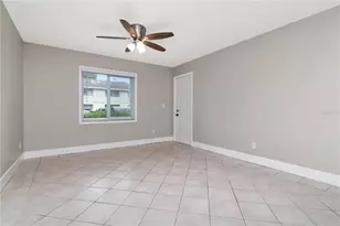 228 Berry Tree Pl, Brandon, FL 33510 - Photo 3