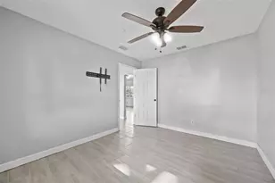 1222 Lake Ariana Blvd, Auburndale, FL 33823 - Photo 23