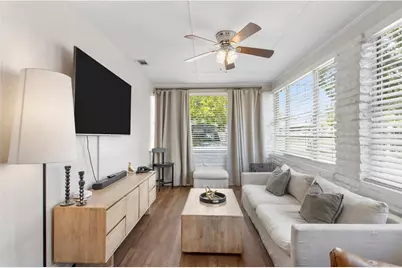 4618 W Bay Villa Avenue, Tampa, FL 33611 - Photo 11