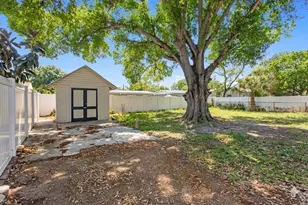 4618 W Bay Villa Ave, Tampa, FL 33611 - Photo 23