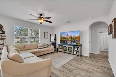 12009 Myrtle Rock Drive, Riverview, FL 33578 - Photo 7
