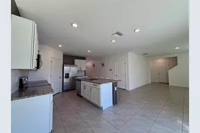 3416 Shady Sunrise Loop, Plant City, FL 33565 - Photo 5