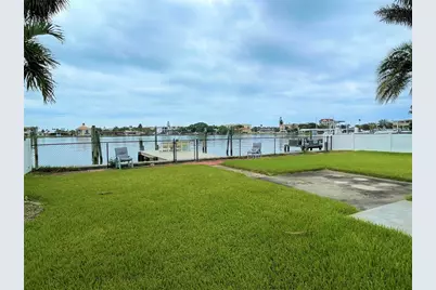17045 Dolphin Drive, North Redington Beach, FL 33708 - Photo 21