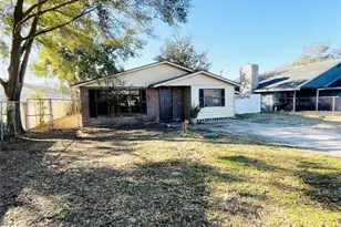 502 Calhoun Ave, Seffner, FL 33584 - Photo 1