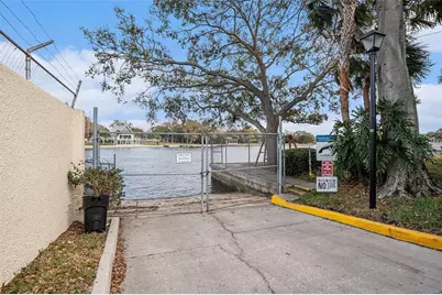 2424 W Tampa Bay Boulevard #I103, Tampa, FL 33607 - Photo 15