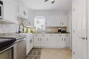 2675 St Josephs Dr E, Dunedin, FL 34698 - Photo 15