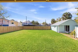 418 E Orange St, Tarpon Springs, FL 34689 - Photo 25