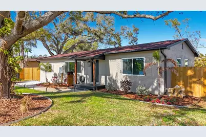 2335 Murilla Way S, Saint Petersburg, FL 33712 - Photo 3