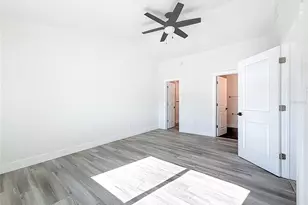 2335 Murilla Way S, Saint Petersburg, FL 33712 - Photo 37