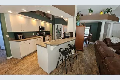 37416 Hackney Place, Dade City, FL 33523 - Photo 9