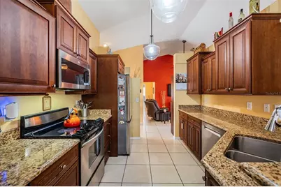 1505 Lakehurst Way, Brandon, FL 33511 - Photo 7