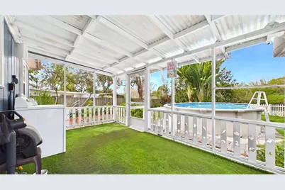 1990 Carolina Avenue, Tarpon Springs, FL 34689 - Photo 21