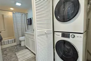 2009 Hammock Pine Blvd, Clearwater, FL 33761 - Photo 17