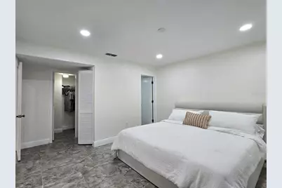 2009 Hammock Pine Boulevard #2009, Clearwater, FL 33761 - Photo 13