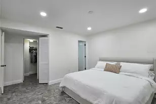 2009 Hammock Pine Blvd, Clearwater, FL 33761 - Photo 13