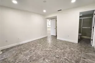2009 Hammock Pine Blvd, Clearwater, FL 33761 - Photo 21