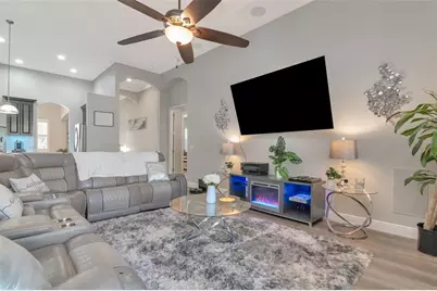 19419 Autumn Chase Court, Land O Lakes, FL 34638 - Photo 11