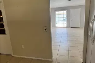 852 Oxford Ct, Dunedin, FL 34698 - Photo 5