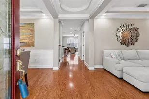 9816 Royce Dr, Tampa, FL 33626 - Photo 7