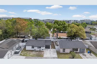 8915 Saboda Court, Tampa, FL 33634 - Photo 29