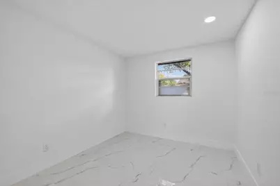 8915 Saboda Court, Tampa, FL 33634 - Photo 19