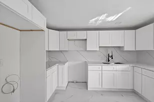 8915 Saboda Ct, Tampa, FL 33634 - Photo 15