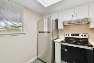 6330 Newtown Cir, Tampa, FL 33615 - Photo 23