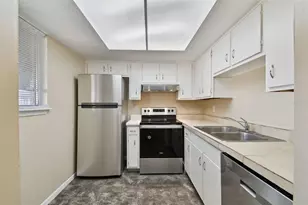 6330 Newtown Cir, Tampa, FL 33615 - Photo 21