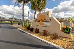 38334 Cottonwood Pl, Zephyrhills, FL 33542 - Photo 19