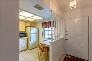 38334 Cottonwood Pl, Zephyrhills, FL 33542 - Photo 3
