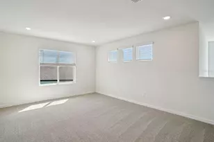 1834 Coolridge Pl, Zephyrhills, FL 33541 - Photo 11