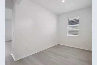 9017 Venetia Court, Palmetto, FL 34221 - Photo 7