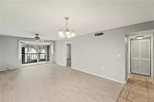 106 Pine Ct, Oldsmar, FL 34677 - Photo 9