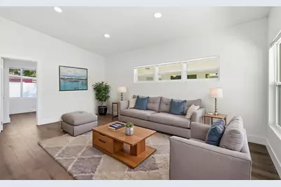 2989 Greenbriar Street, Sarasota, FL 34237 - Photo 7