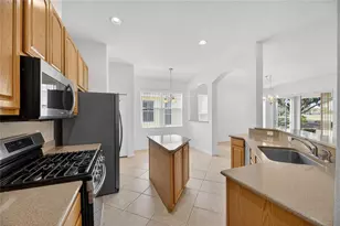 1013 Emerald Dunes Dr, Sun City Center, FL 33573 - Photo 15