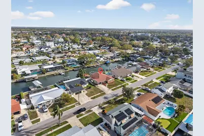 8711 Bay Crest Lane, Tampa, FL 33615 - Photo 33