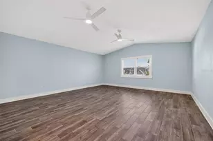 8711 Bay Crest Ln, Tampa, FL 33615 - Photo 35